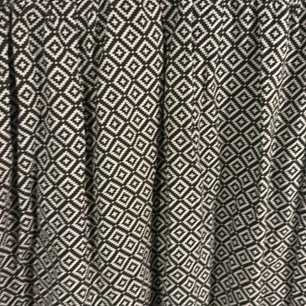 J McLaughlin black / white dress - Picture 5 of 8